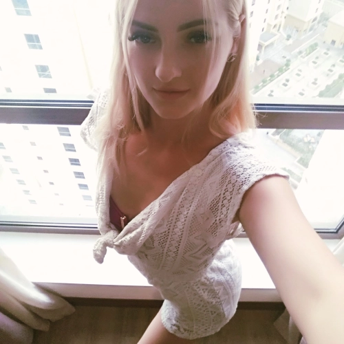 Andreea, 22 ani