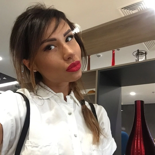 Andreea, 37 ani