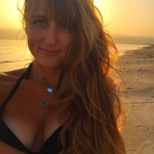 Simona, 27 ani